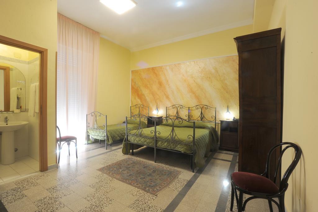 Albergo Bellavista Latina Szoba fotó