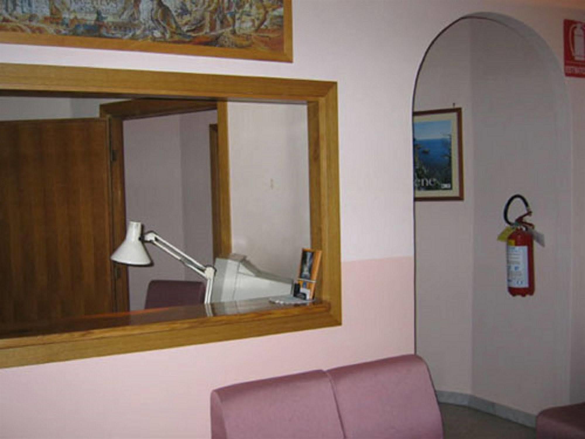 Albergo Bellavista Latina Kültér fotó
