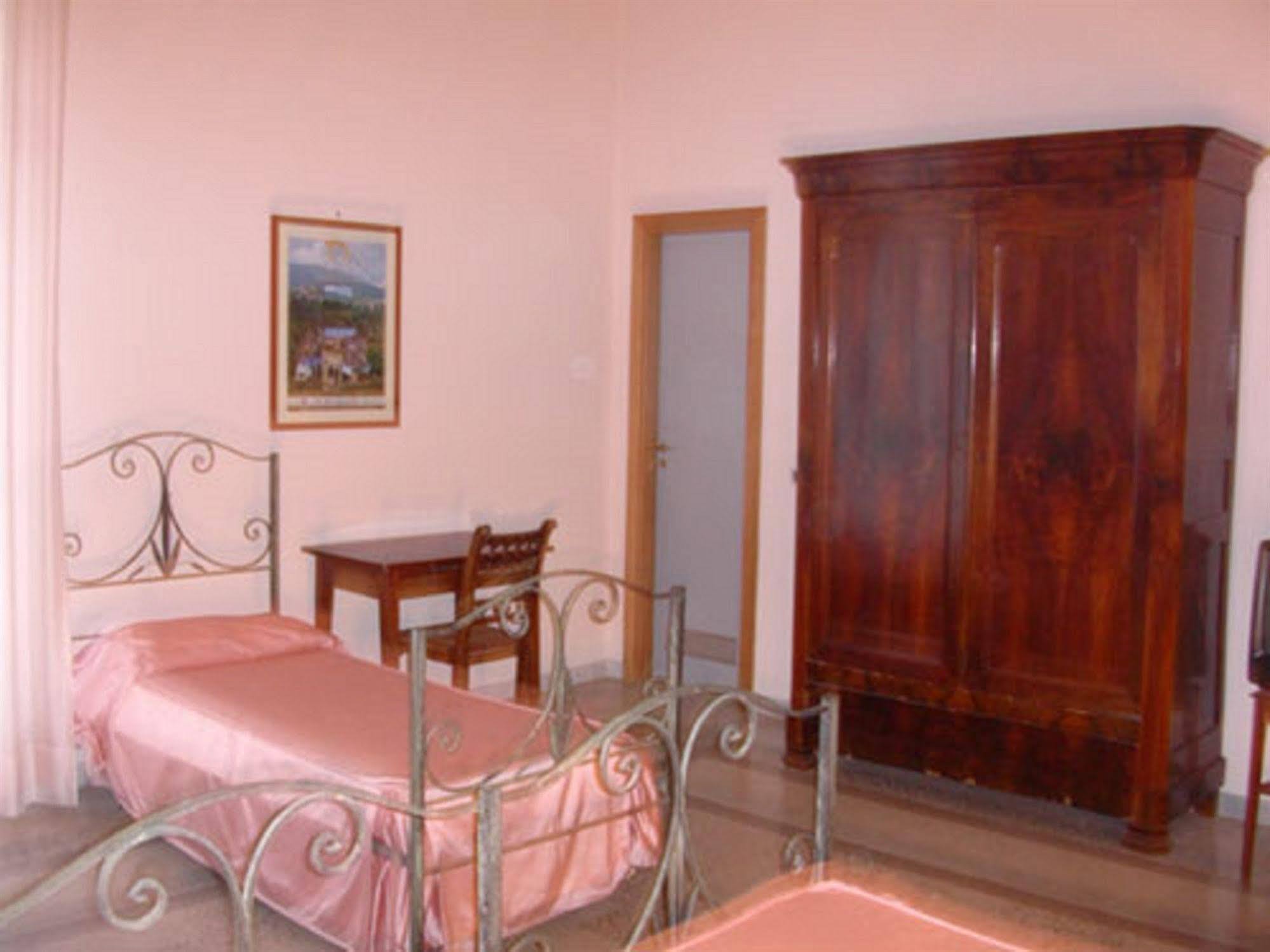 Albergo Bellavista Latina Kültér fotó